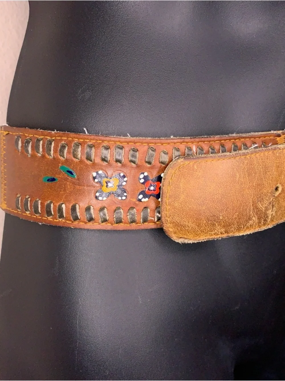 Vintage Lyntone Tan Brown Leather Belt Western Floral Accent Painted Steerhide